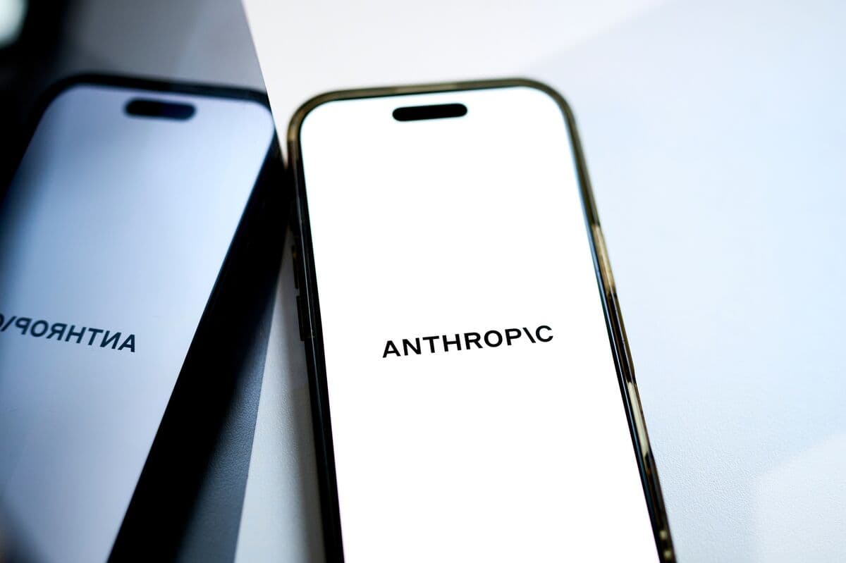 Anthropic Rejects Investor Offers at $800 Billion Valuation