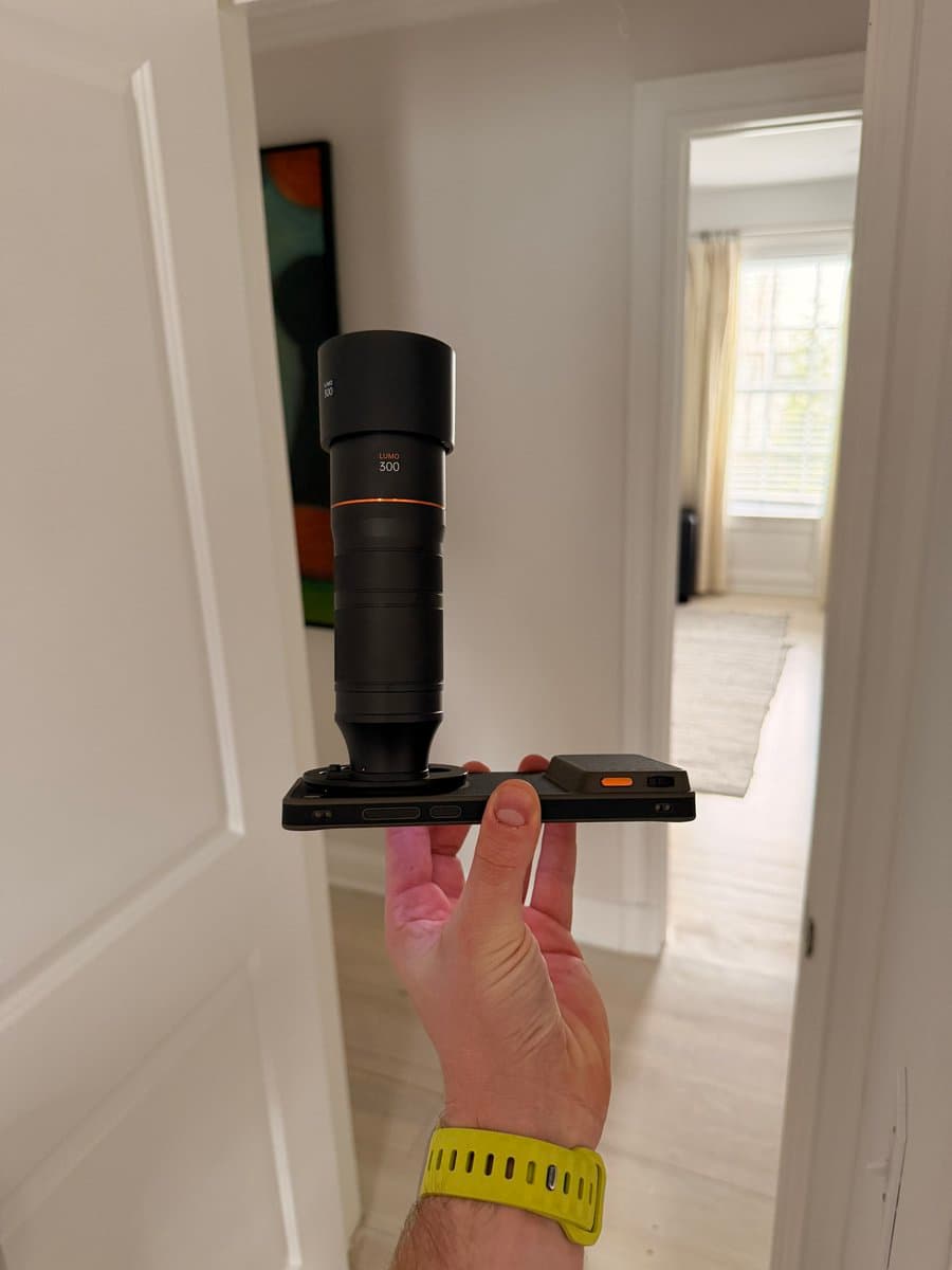 OPPO Find X9 Ultra Features External Telephoto Lens, Dual 200MP Cameras